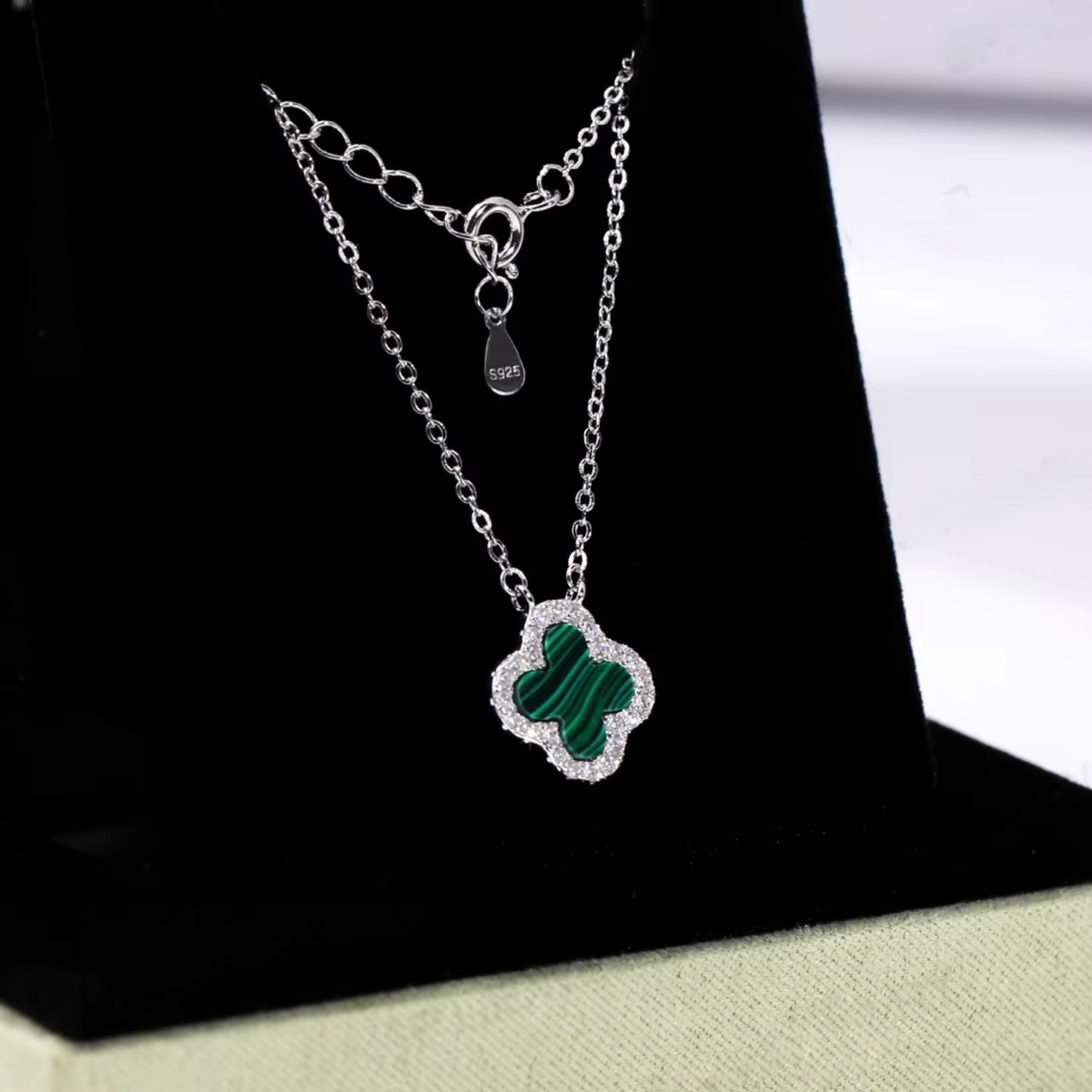 Klee Diamant Halskette